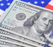 ارتفاع الدولار مع تفاؤل اللجنة الفيدرالي للسوق المفتوحة