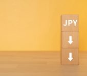 يتراجع الين الياباني بالسوق الأوروبية